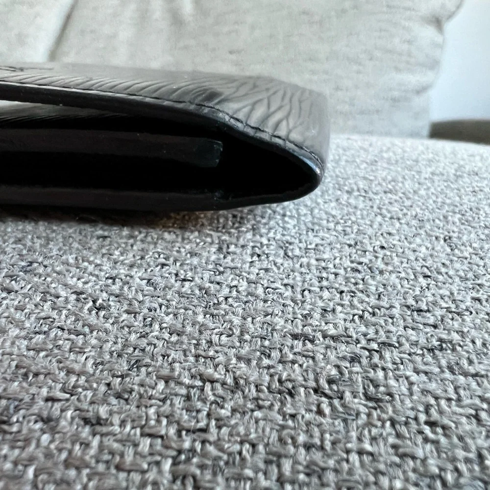 Louis Vuitton Epi Black cardholder